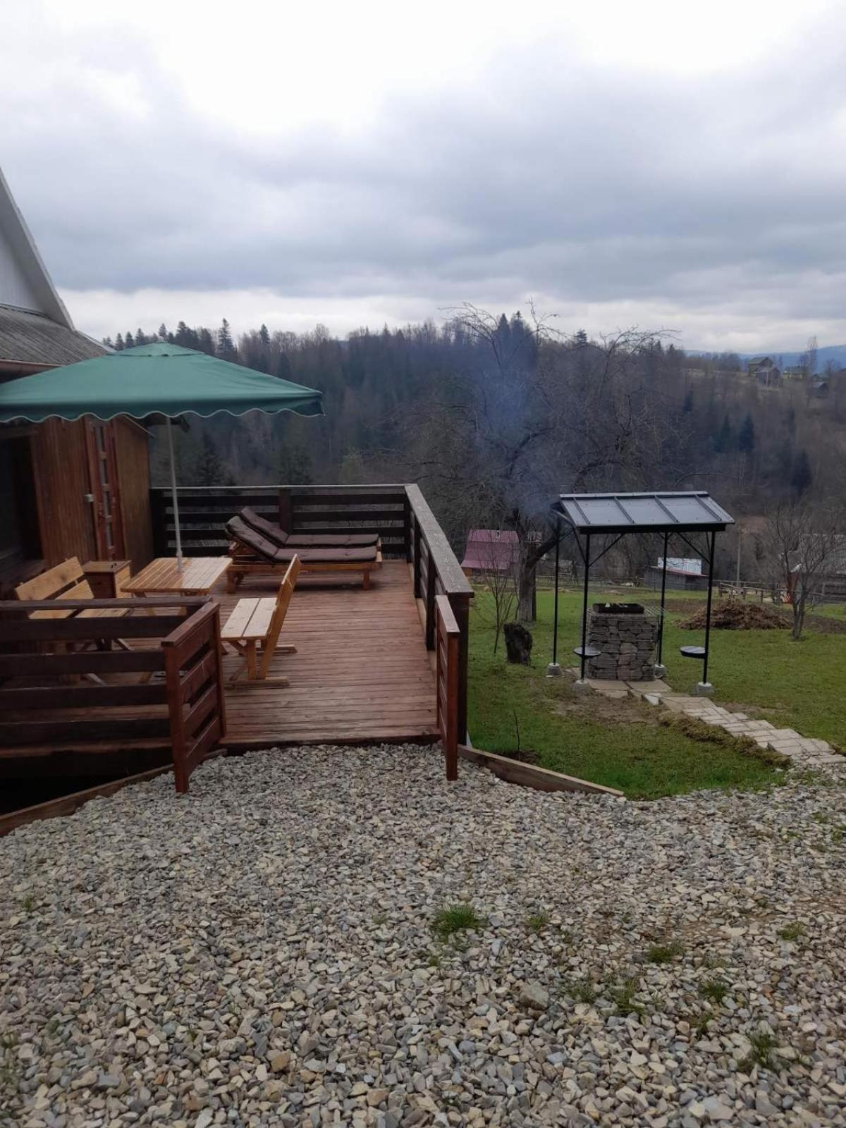 Будиночок Для Щастя Jaremtsche Exterior foto